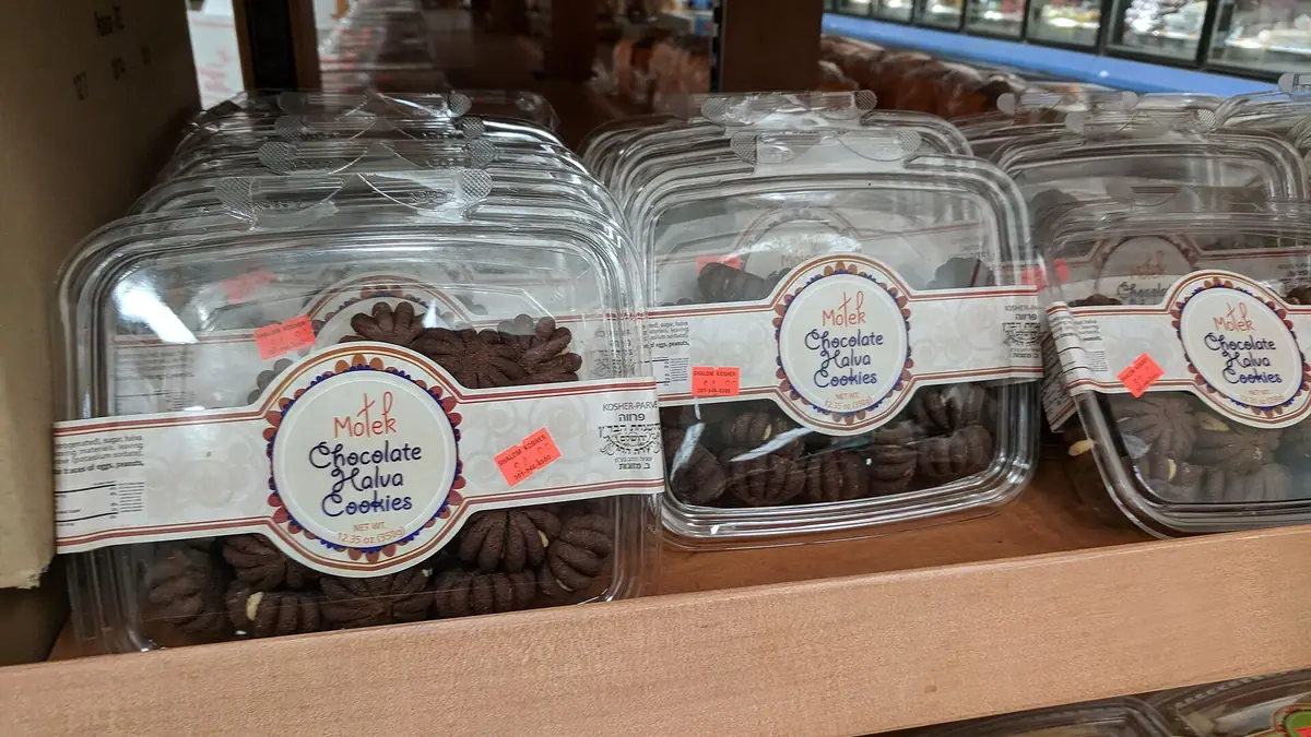 Becws Cumberland house Bakery – bakery in Abergele town centre